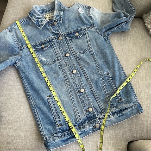 NWT MADEWELL • oversized The jean jacket in medford wash - Picture 11 of 16